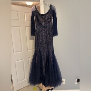 Elegant Terani Navy Blue Lace Evening Gown size 8
